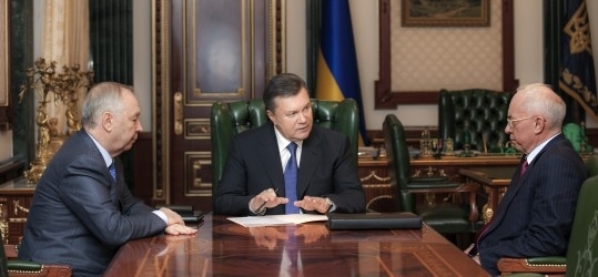 Янукович призывает Раду работать, чтобы уже в этом году принять бюджет