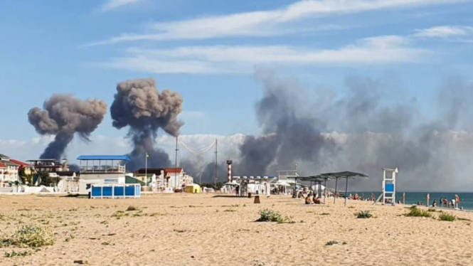 Міноборони України повідомило про знищення 9 літаків рф після вибухів на аеродромі в Криму
