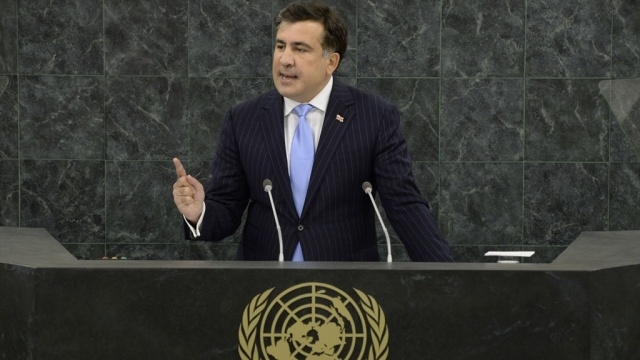 Саакашвили не пойдет на инаугурацию нового президента Грузии