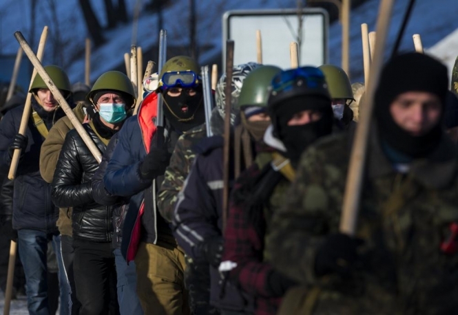 Правый сектор покинул Грушевского, однако будет защищать Майдан до последнего