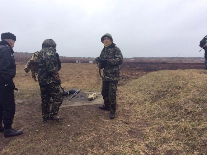 Самооборона Майдана проходит боевую подготовку 