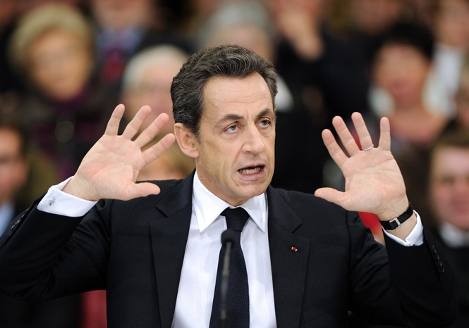 Французька поліція провела обшук у будинку Саркозі