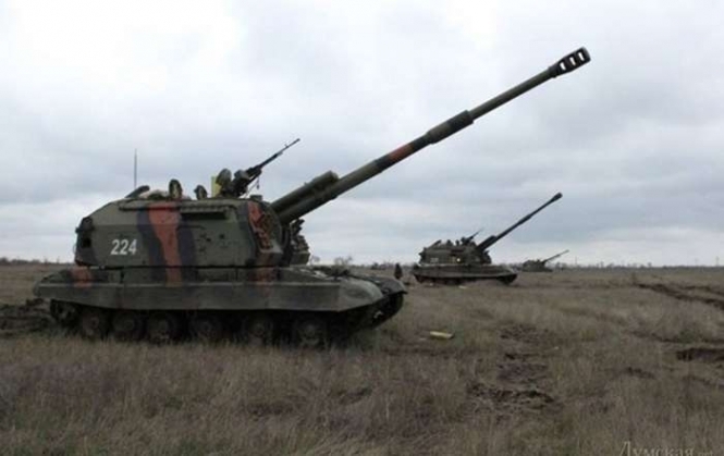 В Дебальцево боевикам завезли партию самоходных артиллерийских установок