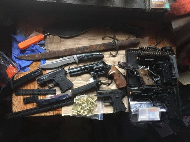 СБУ заблокувала в Одесі незаконний продаж зброї з АТО