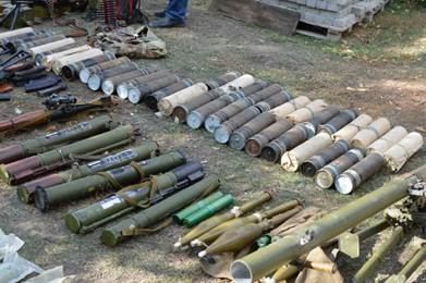 На Луганщині правоохоронці виявили схованку із зброєю, - СБУ