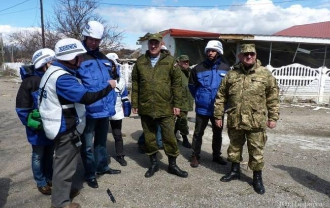 СБУ підозрює російських офіцерів СЦКК у пособництві бойовикам 