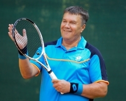 Янукович опинився у десятці сильніших тенісистів країни його віку 