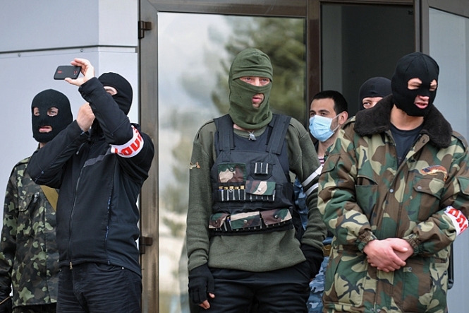 Террористы взорвали склад оружия во время штурма военной части на Луганщине
