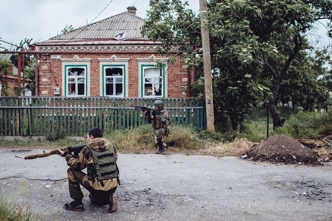 Боевики за ночь 35 раз обстреляли позиции украинских войск