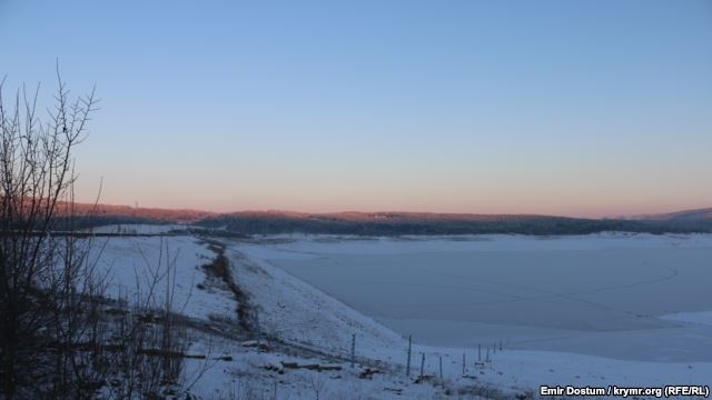 В Крыму замерзло Симферопольское водохранилище