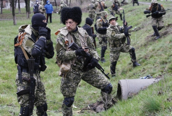 На кордоні з Україною продовжують скупчуватись російські терористи, - РНБО
