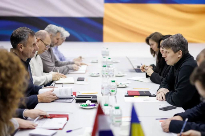 Україна і Нідерланди обговорюють створення спільних підприємств із виробництва дронів