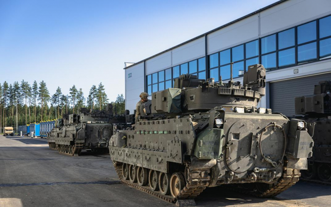 В Естонії збивали невідомий дрон, який пролітав біля військової бази