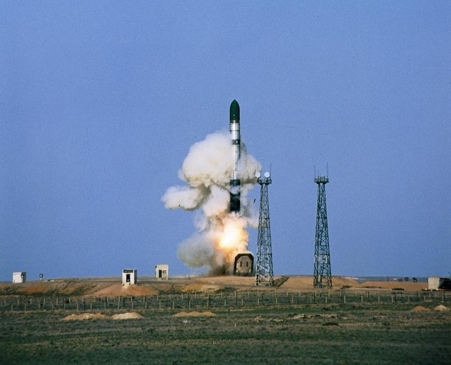 Іран провів випробування нової балістичної ракети