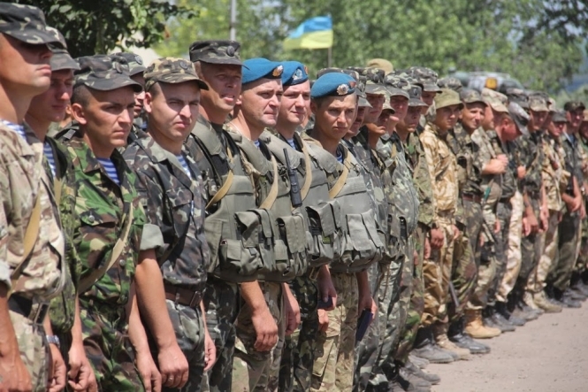На Черкащині п'яний командир погрожував солдатам гранатою