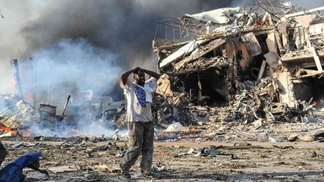 Теракт в Сомали: число погибших достигло до 358 человек