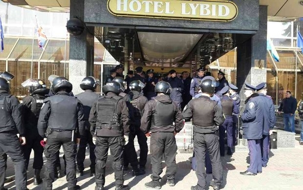 У Києві спецпризначенці зачистили готель 