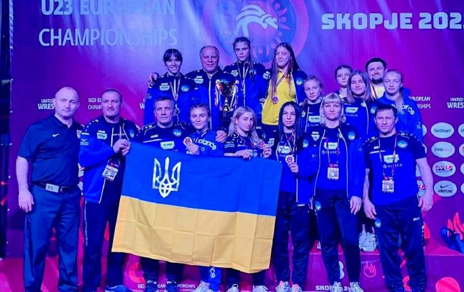 Вісім медалей та перше загальнокомандне місце: як виступили українки на ЧЄ з боротьби в Македонії