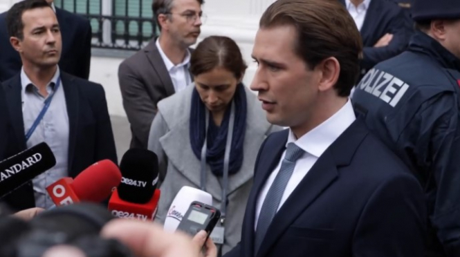 Канцлер Австрії пішов у відставку через корупційний скандал
