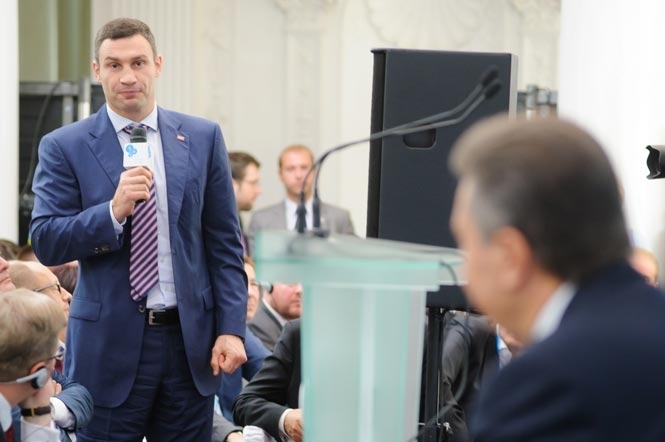 Кличко знову поїхав на переговори до Януковича