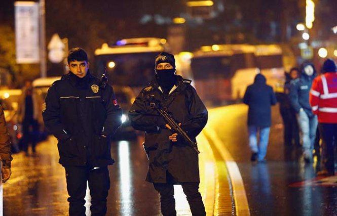 Двох іноземців затримали в аеропорту Стамбула за підозрою у причетності до теракту
