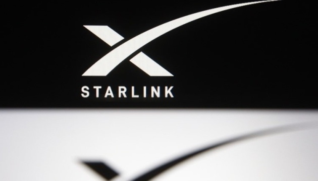 SpaceX отримала контракт від Пентагону на постачання Україні терміналів Starlink