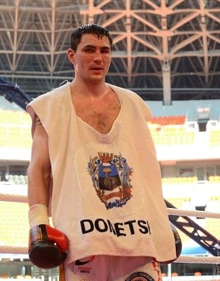 Украинский боксер родом из Донецка будет выступать за Россию