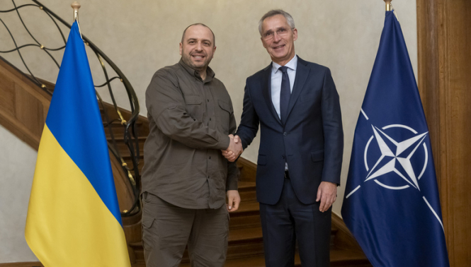 Столтенберг наголосив на непохитній підтримці Альянсом України під час зустрічі з Умєровим 

