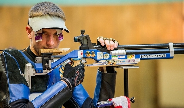 Украинец выиграл серебро на этапе Кубка мира по пулевой стрельбе