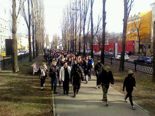 Студенты отправились блокировать ведомство Табачника, - фото