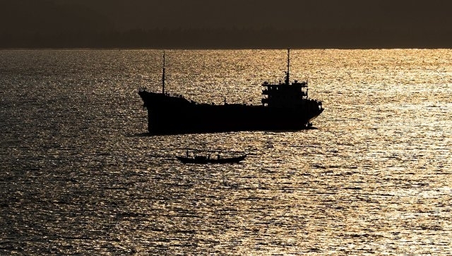 У Херсоні на українське судно, підозрюване у поставках руди до Криму, заарештували