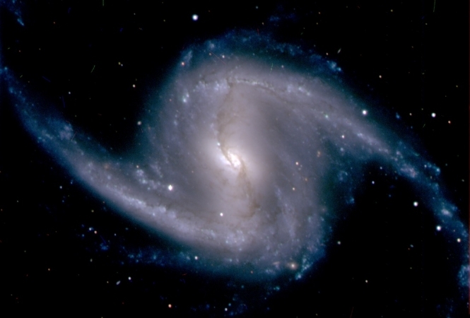Астрономи виявили дві стародавні галактики, які оточені темною матерією