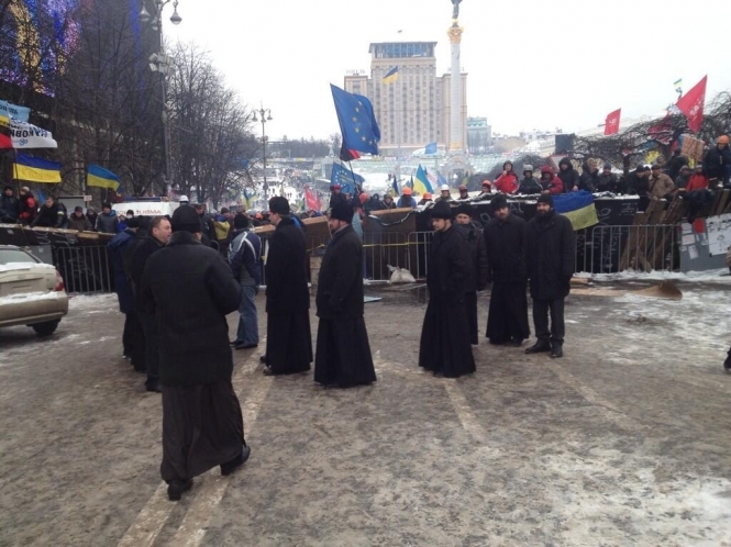 Український Майдан, який зібрався “заради Європи”, переріс саму Європу і її політиків