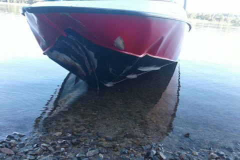 В результате столкновения моторных лодок на Днепре погиб человек