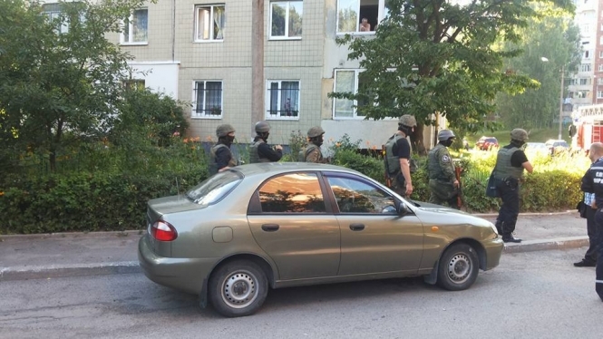 Во Львове правоохранители штурмом освободили женщину-заложницу