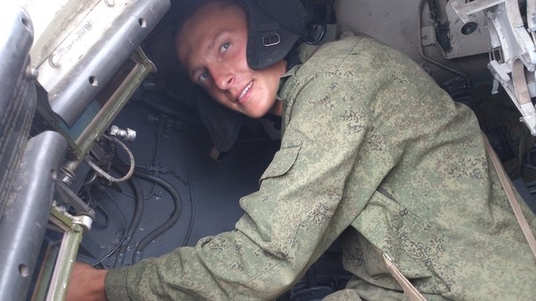 Тіло привезли за п'ять діб, все в бруді і крові, - дівчина загиблого на Донбасі російського солдата