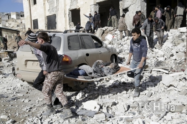 Россия сбросила вакуумные бомбы на контролируемый повстанцами город в Сирии, - ФОТО