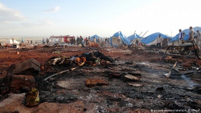 В Сирии разбомбили лагерь для беженцев: десятки жертв