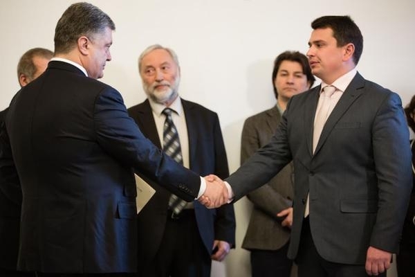 Порошенко назначил Артема Сытника директором Антикоррупционного бюро