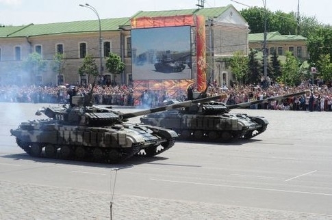 Чи треба чекати натівських танків під Харковом?