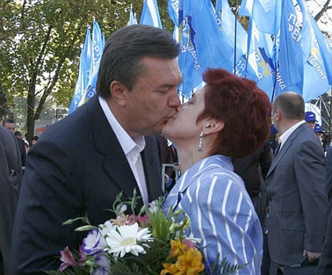 Янукович підтвердив, що розлучився зі своєю дружиною Людмилою