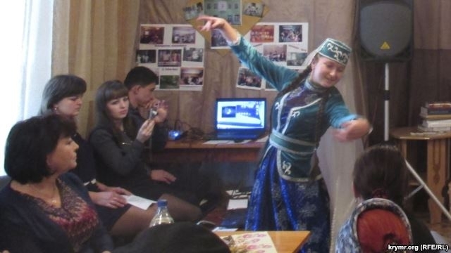 Первая крымскотатарская библиотека отпраздновала юбилей в оккупации и без отопления