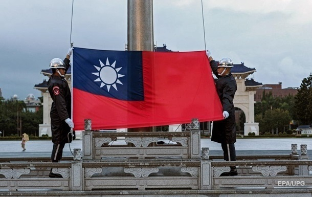 Глава МЗС Тайваню попереджає про можливий конфлікт з Китаєм у 2027 році