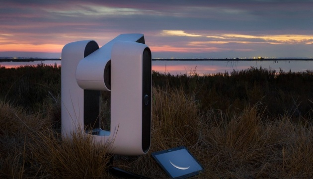 Представили телескоп, яким можна управляти зі смартфона