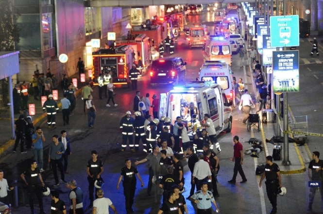 СМИ сообщают о мощном взрыве в здании парламента Турции