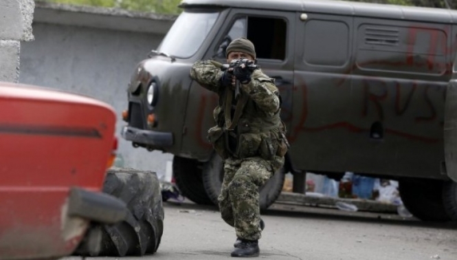 Терористи влаштували стрілянину у Донецьку і накрили аеропорт вогнем артилерії