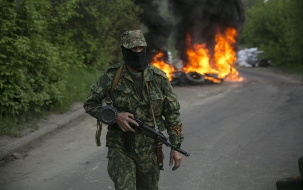 Из-за обстрелов террористов ряд насалених пунктов на Луганщине остался без света