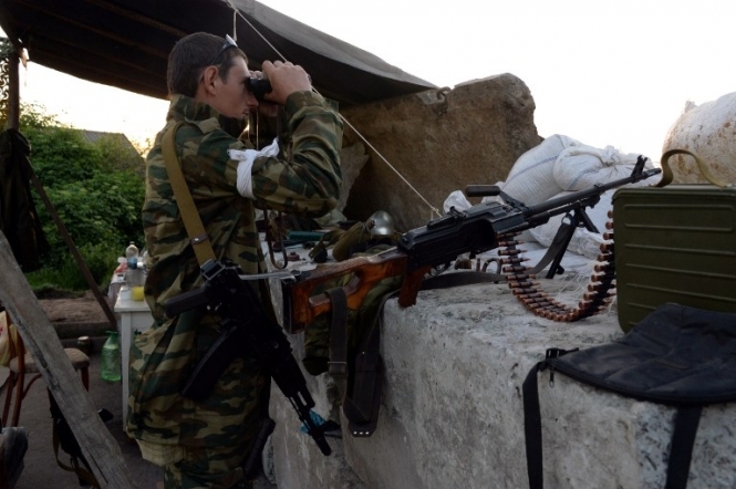 Терористи на Донбасі використовують зброю, викрадену з військових частин у Криму