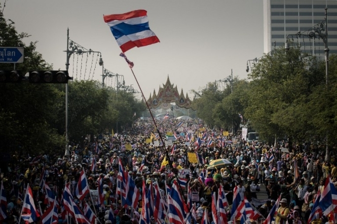 У Таїланді 100 тисяч демонстрантів добилися розпуску парламенту