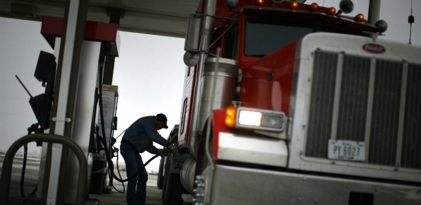 Мінекономіки хоче знати ціни на паливо заздалегідь - ЗМІ